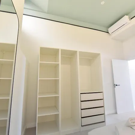 Riverside Suits Apartment Seville